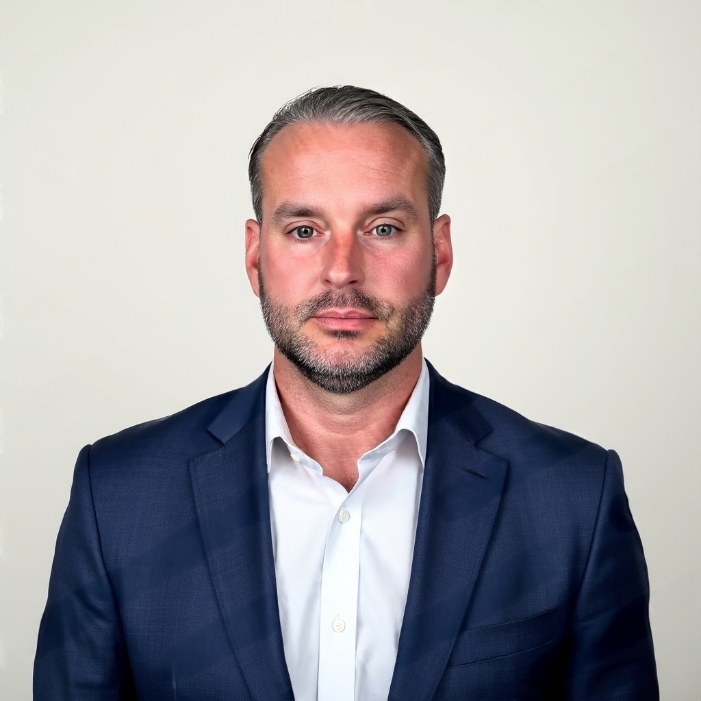 Headshot of Teddy Cerra MBA